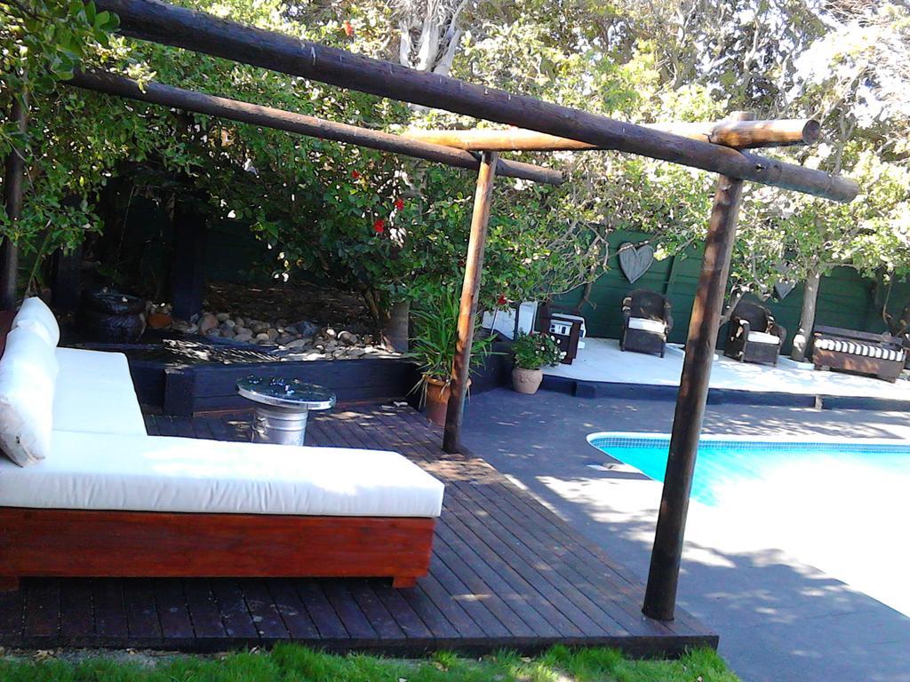 Hotel Port House à Bloubergstrand Extérieur photo